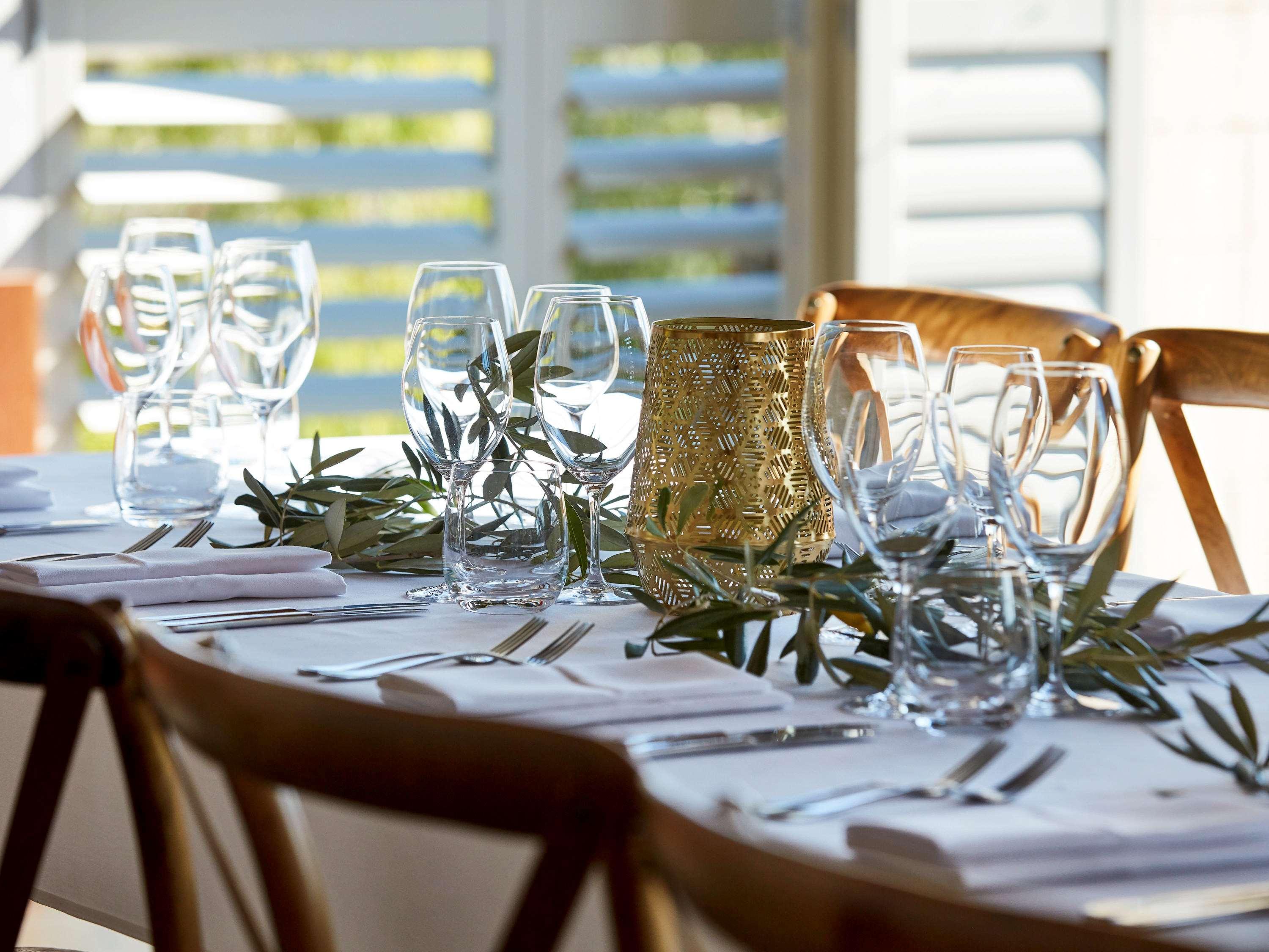 Pullman Bunker Bay Resort Margaret River Dunsborough Eksteriør billede A table set for a meal