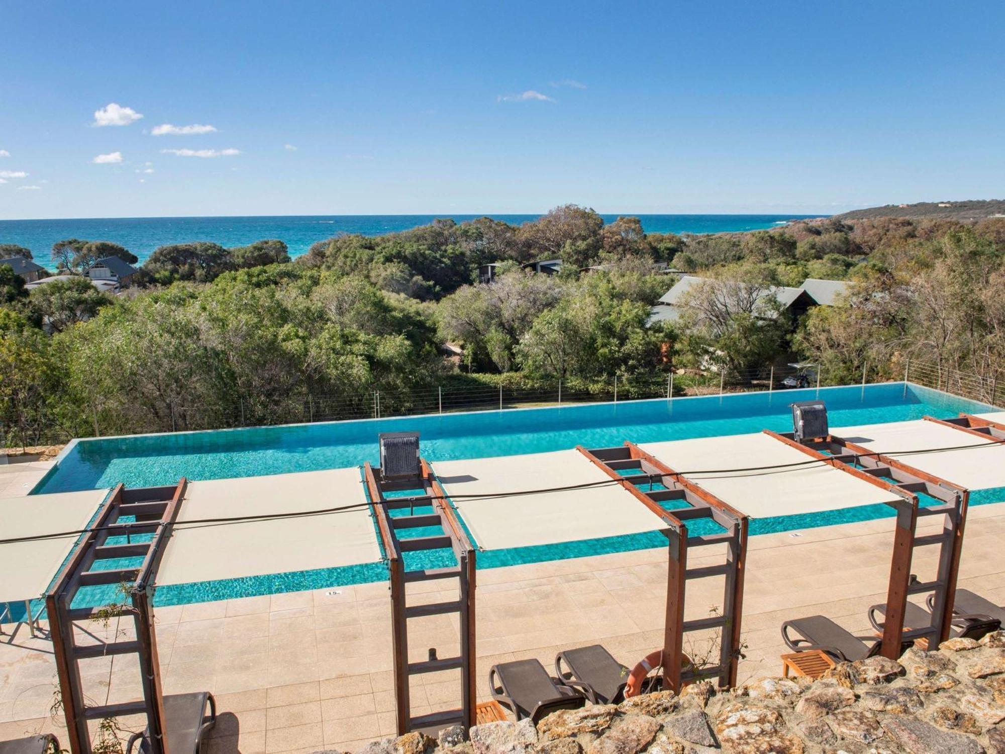 Pullman Bunker Bay Resort Margaret River Dunsborough Eksteriør billede The pool at the Cape